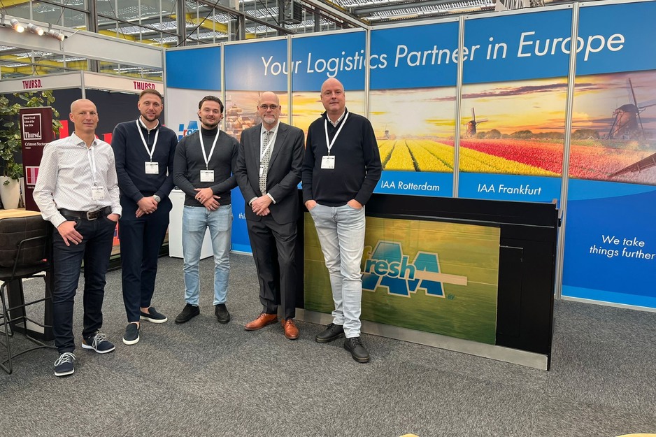 Präsentation internationaler Blumenproduzenten auf der IFTF 2025