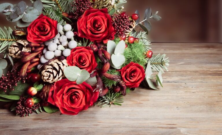 Blumen- und Geschenkverkauf zu Weihnachten: Was Kunden im Dezember wann kaufen